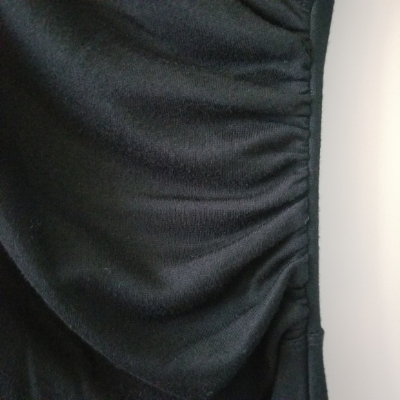 The Most Flattering Dress Ever - Picture 4 of 4